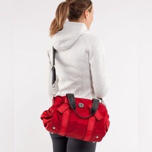 Lululemon DTB Duffel Bag in currant/ red